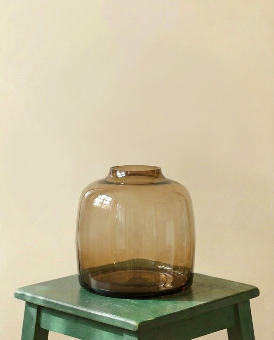 Vase en verre taupe (h25cm / Ø25cm)